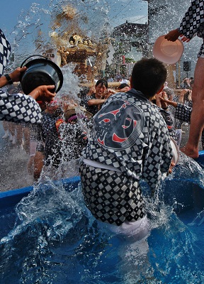 フォトコンテスト：水踊る