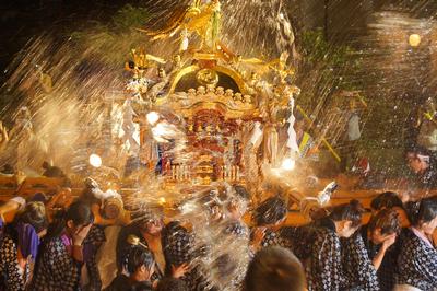 フォトコンテスト：神の水掛け