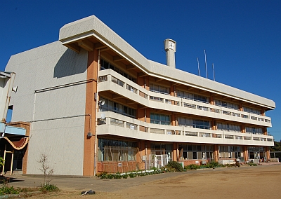 須賀小学校