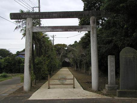 野手にある六社神社