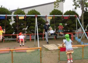 八日市場幼稚園　ブランコ