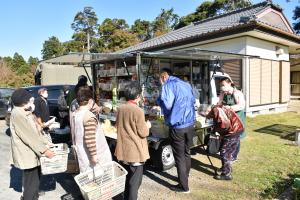 移動スーパーを利用するみなさん