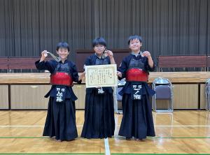 小学生高学年の部第3位 野栄剣道スポーツ少年団